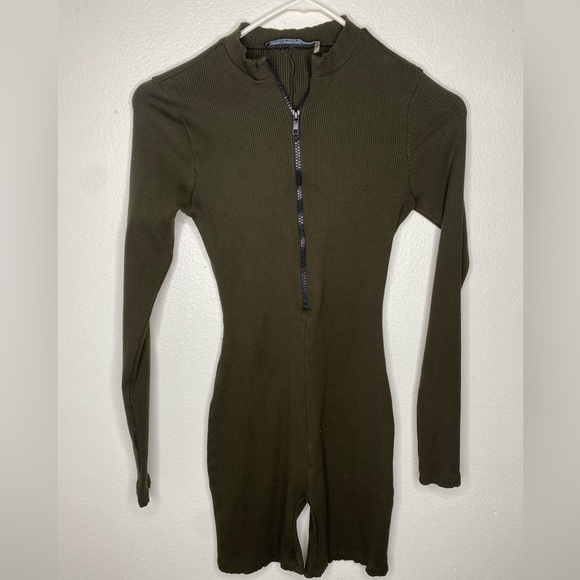 BRAND NEW NAKED WARDROBE ROMPER - Picture 3 of 3